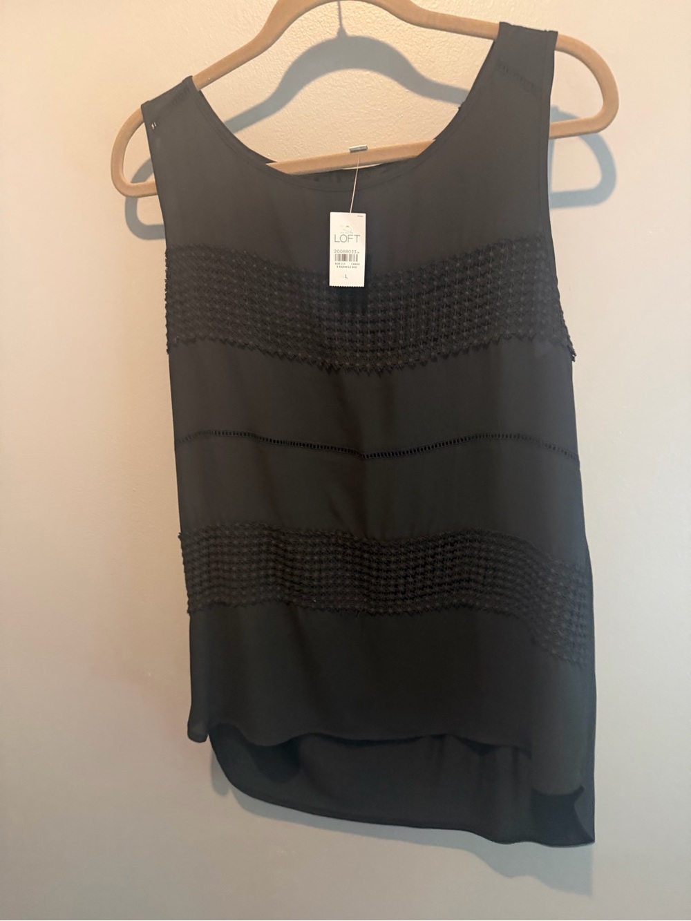 LOFT Black Textured Scoop Neck Camisole